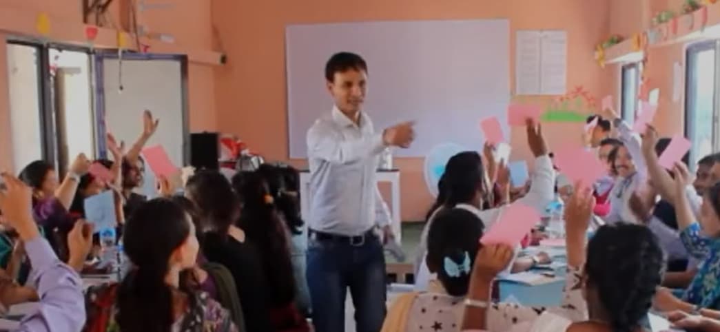 English Language Teaching through Critical Thinking (CT)